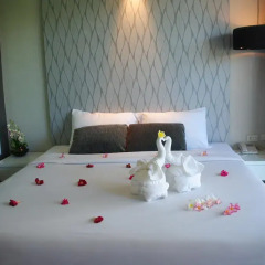 Отель Inn Place Serviced Residence 3* Номер Делюкс с различными типами кроватей
