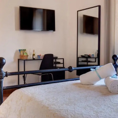 Отель Little Rhome Suites 2* Стандартный номер с различными типами кроватей фото 28