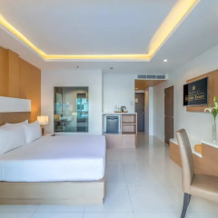 Отель Chanalai Hillside Resort, Karon Beach 4* Номер Делюкс двуспальная кровать фото 5