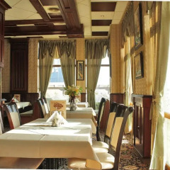 Hotel Dukov Аврен питание