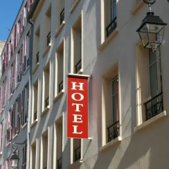 Отель Hôtel du Roussillon парковка