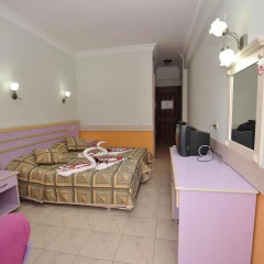 Majestic Hotel 3* Стандартный номер с различными типами кроватей фото 4