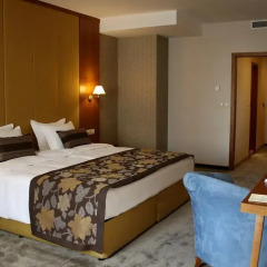 Отель Golden Tulip Varna 4* Люкс с различными типами кроватей фото 5