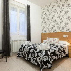 Отель Hostal Noviciado Испания, Мадрид - отзывы, цены и фото номеров - забронировать отель Hostal Noviciado онлайн комната для гостей фото 3