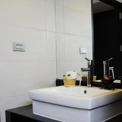 Апартаменты Lily Residence Executive Serviced Apartment ванная фото 2