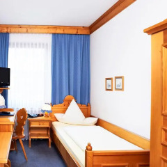 Отель LUITPOLD 3* Стандартный номер фото 3