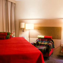 Гостиница Park Inn Астрахань комната для гостей