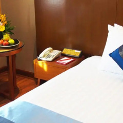 Отель Ramada Plaza by Wyndham Bangkok Menam Riverside 5* Номер Делюкс с двуспальной кроватью фото 17