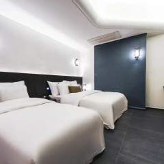 Hotel GMS 3* Номер Делюкс с 2 отдельными кроватями фото 9