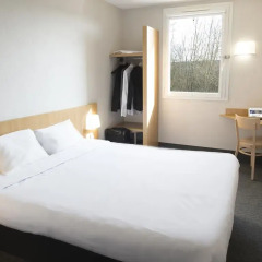 Отель B&B Hôtel Auxerre Monéteau комната для гостей фото 2
