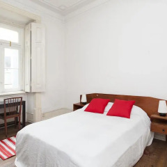 Отель Lisbon Economy Guest Houses Saldanha II Лиссабон комната для гостей фото 2