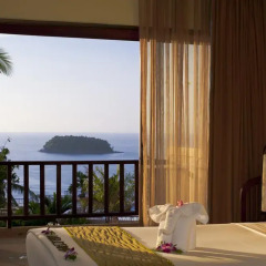 Отель Andaman Cannacia Resort & Spa балкон