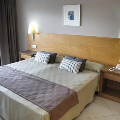 Отель Ohtels Campo De Gibraltar комната для гостей фото 9