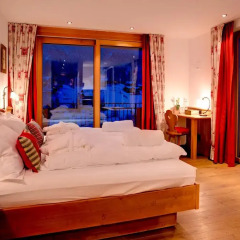 Отель Mountain Exposure Luxury Chalets & Penthouses & Apartments Швейцария, Церматт - отзывы, цены и фото номеров - забронировать отель Mountain Exposure Luxury Chalets & Penthouses & Apartments онлайн комната для гостей фото 5