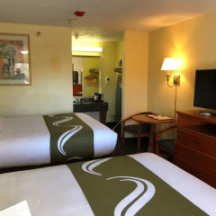 Отель Quality Inn Sarasota North 2* Стандартный номер с различными типами кроватей фото 4