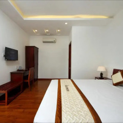 Отель Azalea Homestay 2* Улучшенный номер с различными типами кроватей фото 6