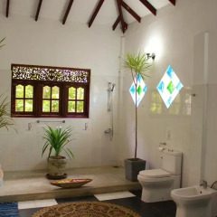 Отель French Lotus Unawatuna Guest House Унаватуна спа