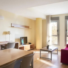 Отель Aura Park Fira Barcelona Апартаменты Премиум с различными типами кроватей фото 7