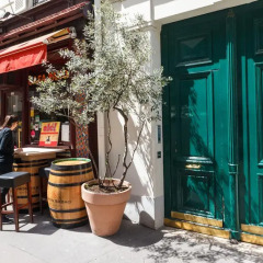 Отель Rue de Bassano гостиничный бар