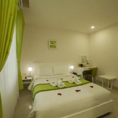 Hotel La Perle Hue 3* Улучшенный номер с различными типами кроватей фото 2