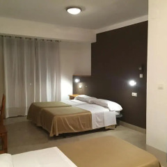 Отель Hostal Puerto Beach Стандартный номер с различными типами кроватей фото 3