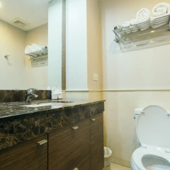 Отель Thomson Residence 4* Стандартный номер фото 6