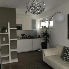 Апартаменты Kal's Studio Apartment Salzburg Зальцбург комната для гостей фото 4