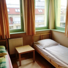 Отель Urban Life Guesthouse Венгрия, Будапешт - отзывы, цены и фото номеров - забронировать отель Urban Life Guesthouse онлайн комната для гостей фото 2