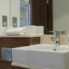 Отель House of MoLi - Shoreditch Square 2 ванная