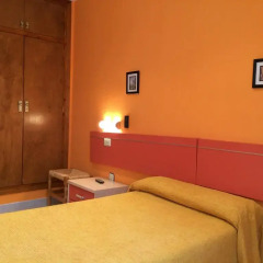 Отель Hostal Los Valles Стандартный номер с различными типами кроватей фото 2