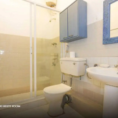 Отель Colombo 7 - A Charming White Room Шри-Ланка, Коломбо - отзывы, цены и фото номеров - забронировать отель Colombo 7 - A Charming White Room онлайн ванная