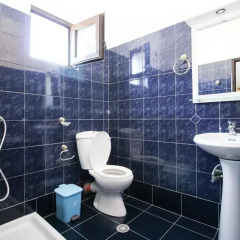 Отель Holiday Apartments Altini Албания, Ксамил - отзывы, цены и фото номеров - забронировать отель Holiday Apartments Altini онлайн ванная фото 2
