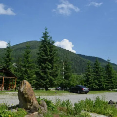 Hotel Khatky Ruslany парковка