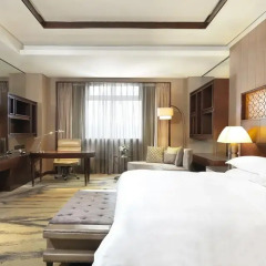 Отель Sheraton North City 5* Представительский номер фото 5