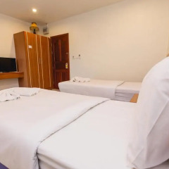 Отель Fulla Place 3* Улучшенный номер с 2 отдельными кроватями фото 7