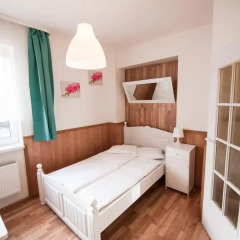 Отель Villa Rezydent 3* Стандартный номер с двуспальной кроватью фото 10