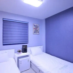 Отель Road Myeongdong Guesthouse 2* Стандартный номер с 2 отдельными кроватями фото 7