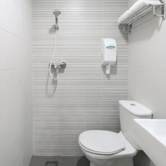 Value Hotel Nice 2* Улучшенный номер с различными типами кроватей фото 4