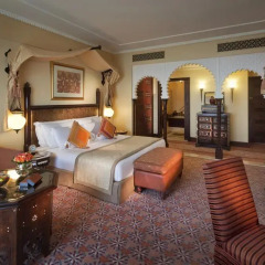 Отель Jumeirah Al Qasr - Madinat Jumeirah 5* Улучшенный номер с различными типами кроватей