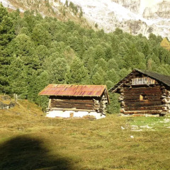 Отель Rifugio Gardeccia Hütte Поцца-ди-Фасса