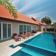 Отель The Ville Jomtien Pool Villa 4* Вилла Делюкс с различными типами кроватей