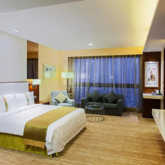Отель Holiday Inn Chengdu Xindu 4* Улучшенный номер с различными типами кроватей фото 4