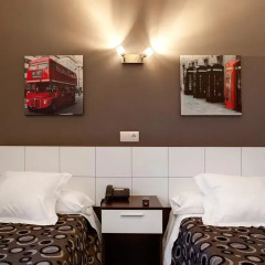 Отель Hostal Besaya Стандартный номер с 2 отдельными кроватями