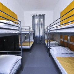 Hostel Explorer Кровать в общем номере с двухъярусной кроватью