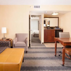 Отель Embassy Suites Bloomington 4* Люкс фото 4
