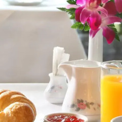 Tarntawan Place Hotel Surawong Bangkok Бангкок в номере