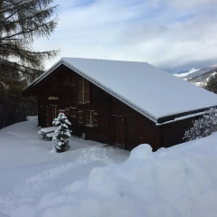 Отель Chalet Pierre Blanche Нендаз спортивное сооружение