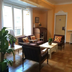 Отель Hostal Valls Барселона комната для гостей фото 3