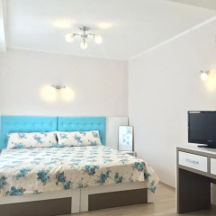 Апартаменты White Rose Apartments Стандартный семейный номер с разными типами кроватей фото 6