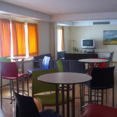 Albergue Inturjoven Sierra Nevada - Hostel гостиничный бар